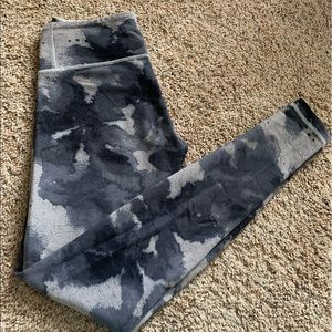 wunder under lululemon